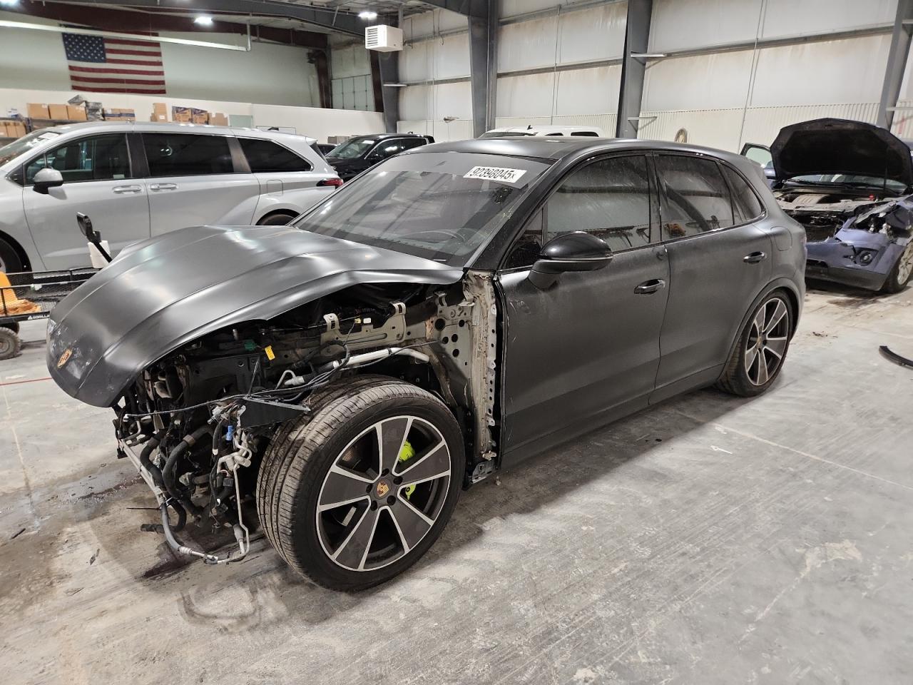2023 PORSCHE CAYENNE