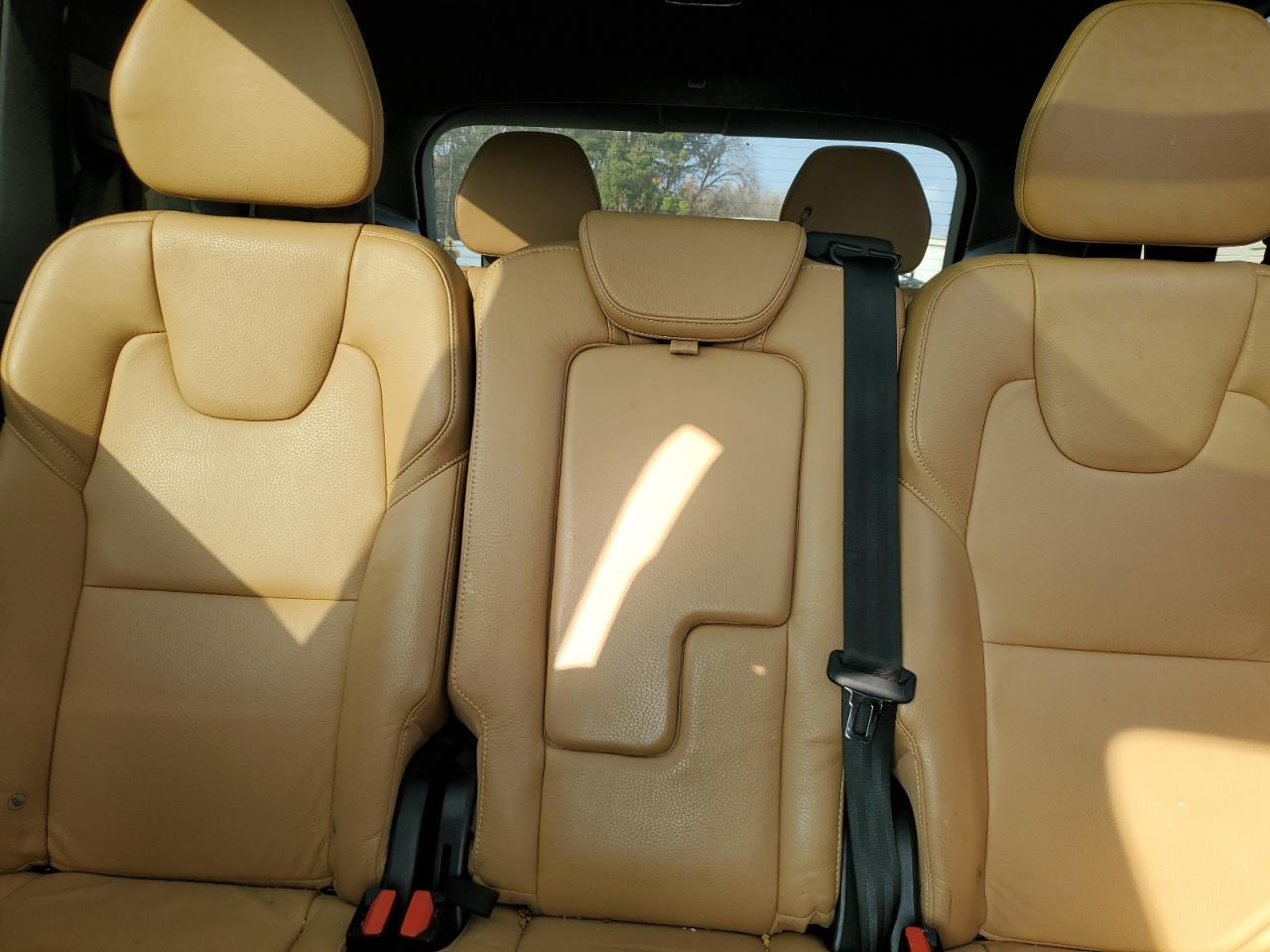 2018 VOLVO XC90