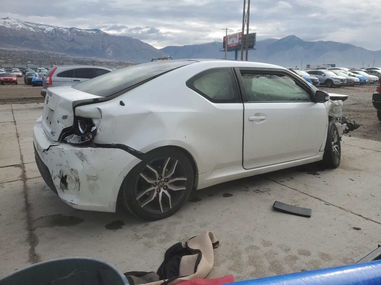 2015 TOYOTA SCION