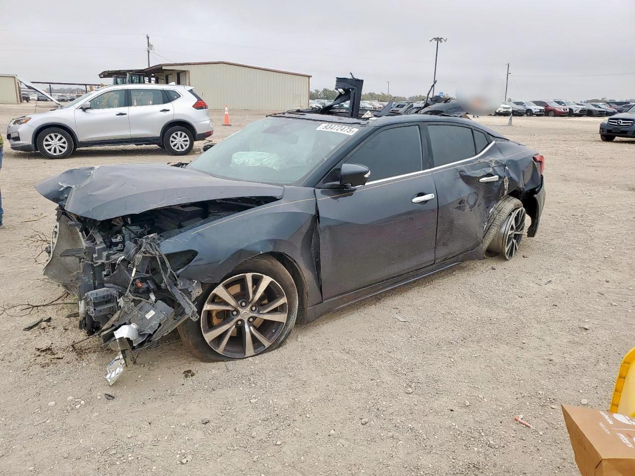 2017 NISSAN Maxima