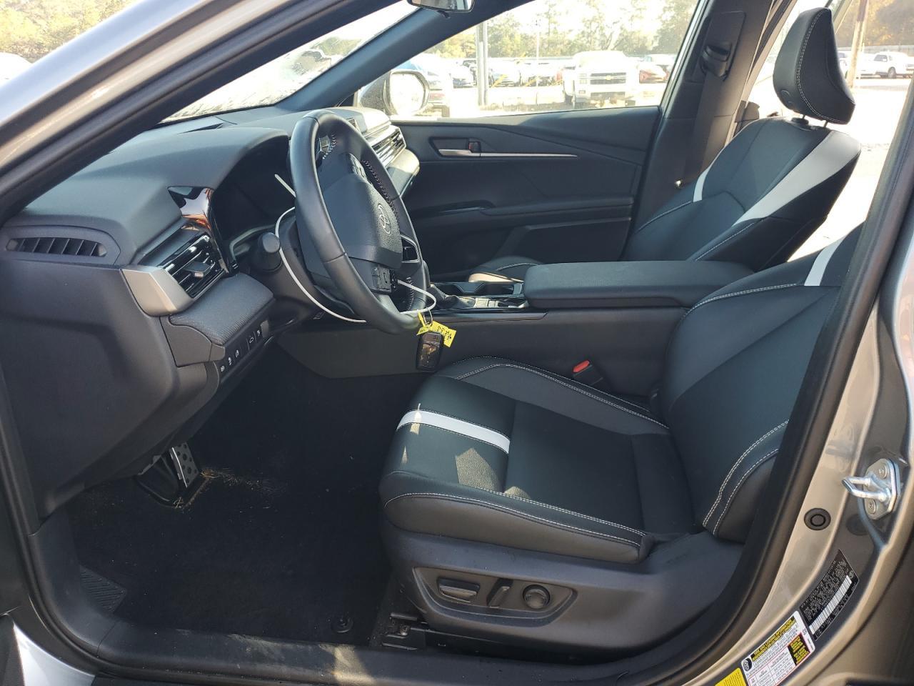 2025 TOYOTA CAMRY