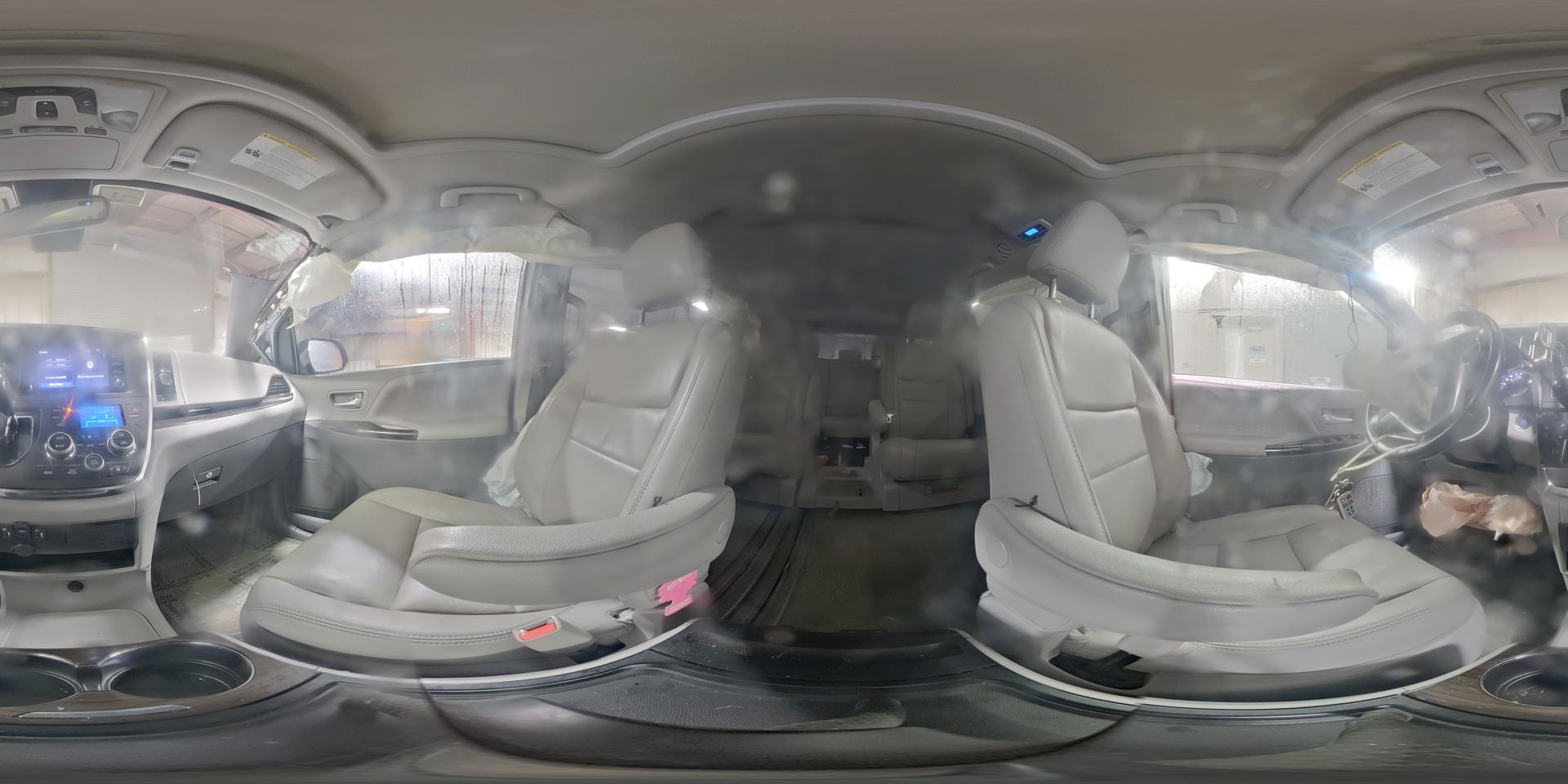 2019 TOYOTA SIENNA