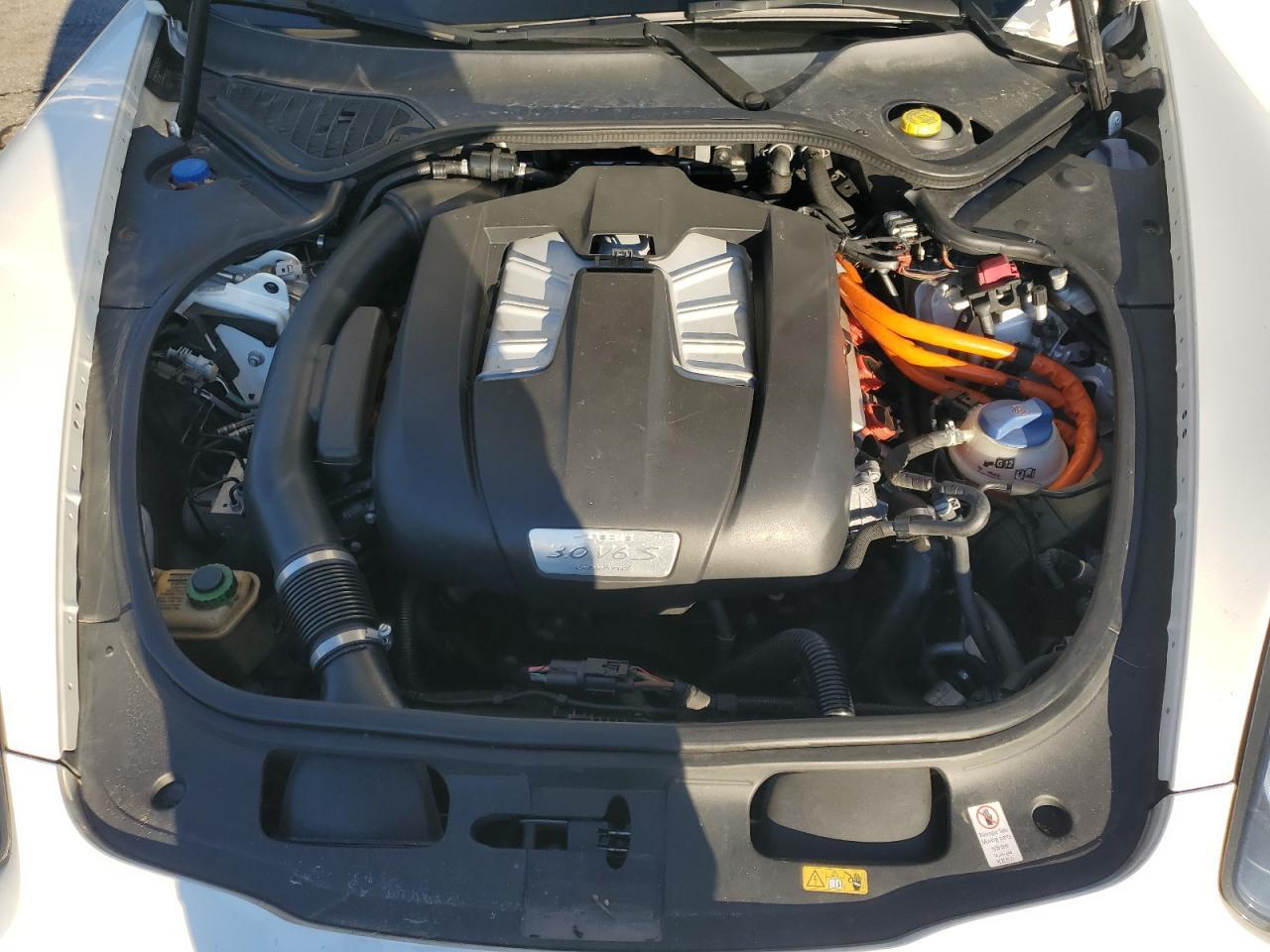 2014 PORSCHE Panamera