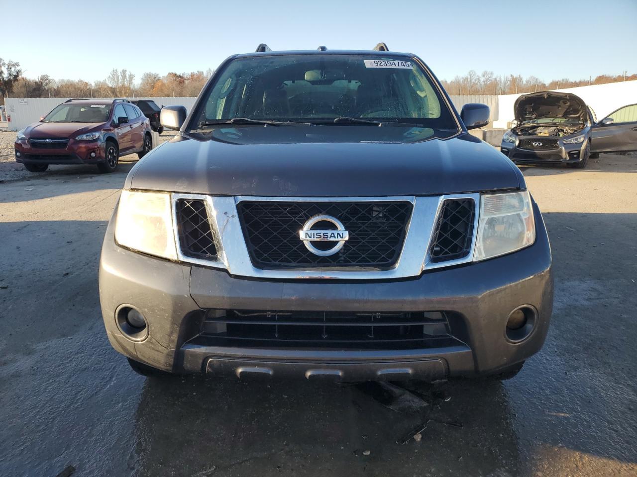 2011 NISSAN PATHFINDER