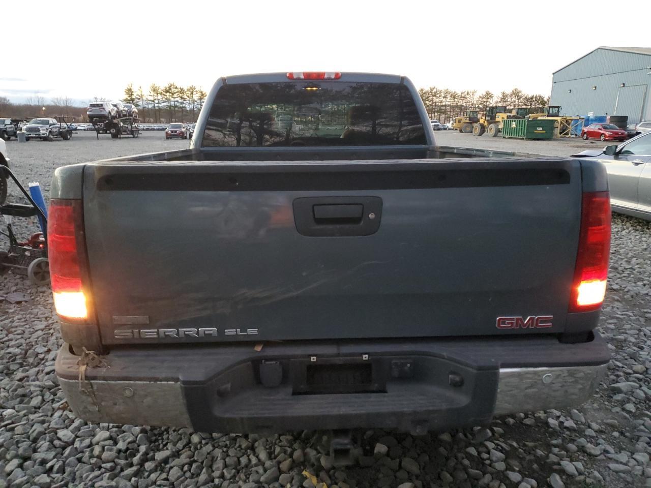 2011 GMC Sierra