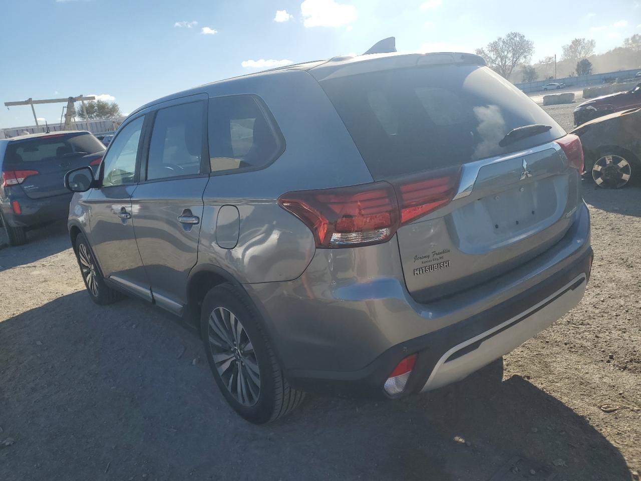 2019 MITSUBISHI outlander