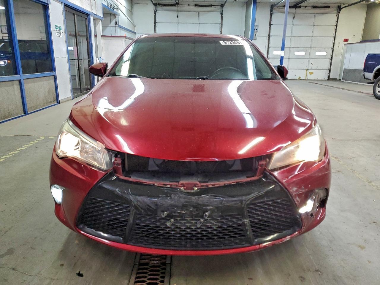 2016 TOYOTA CAMRY