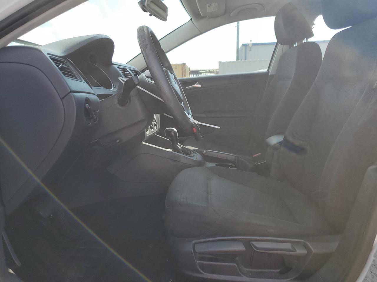 2015 VOLKSWAGEN JETTA