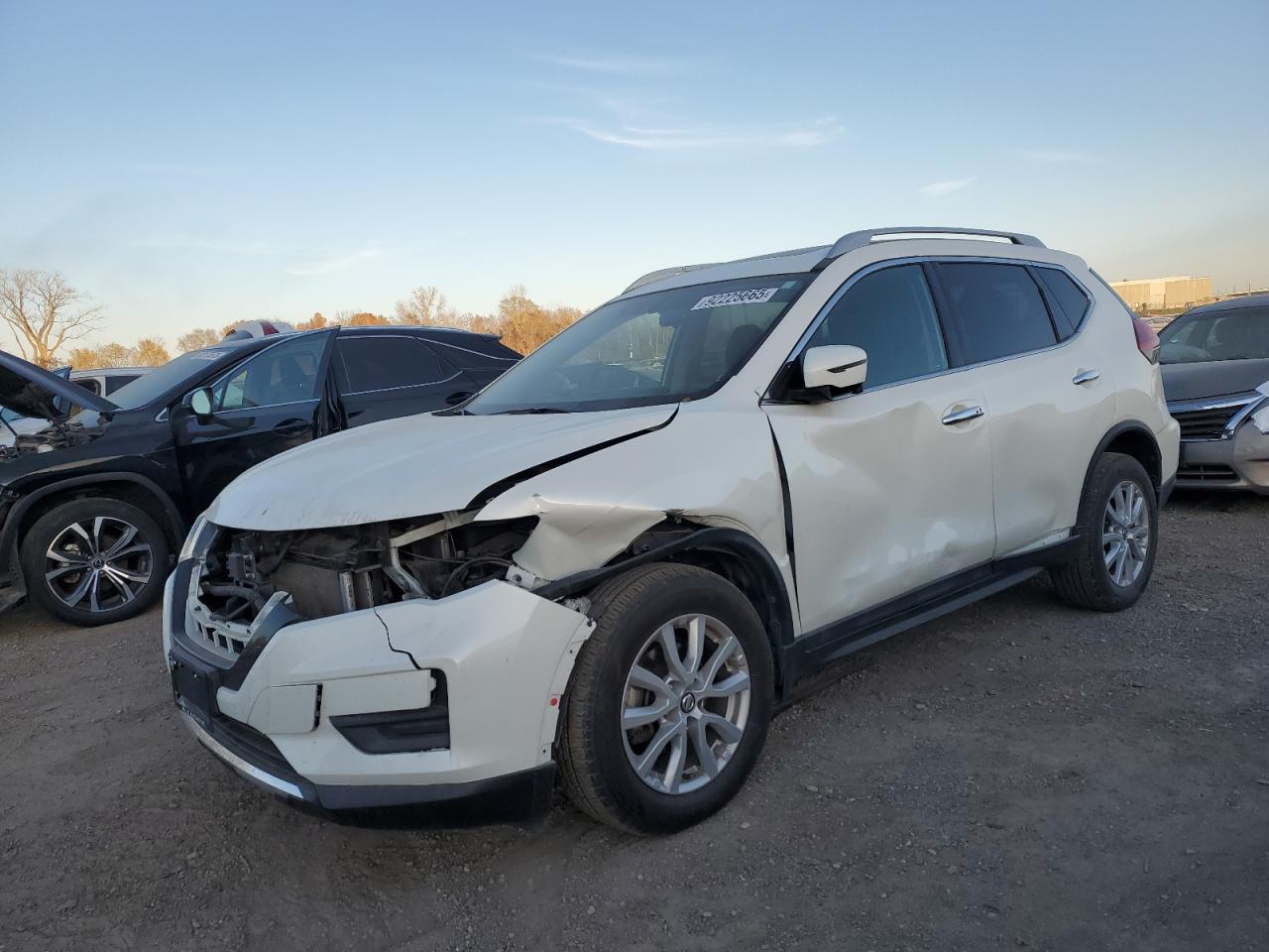 2017 NISSAN ROGUE