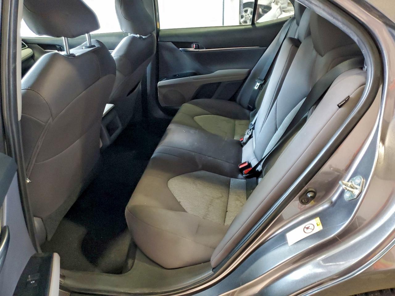 2018 TOYOTA CAMRY