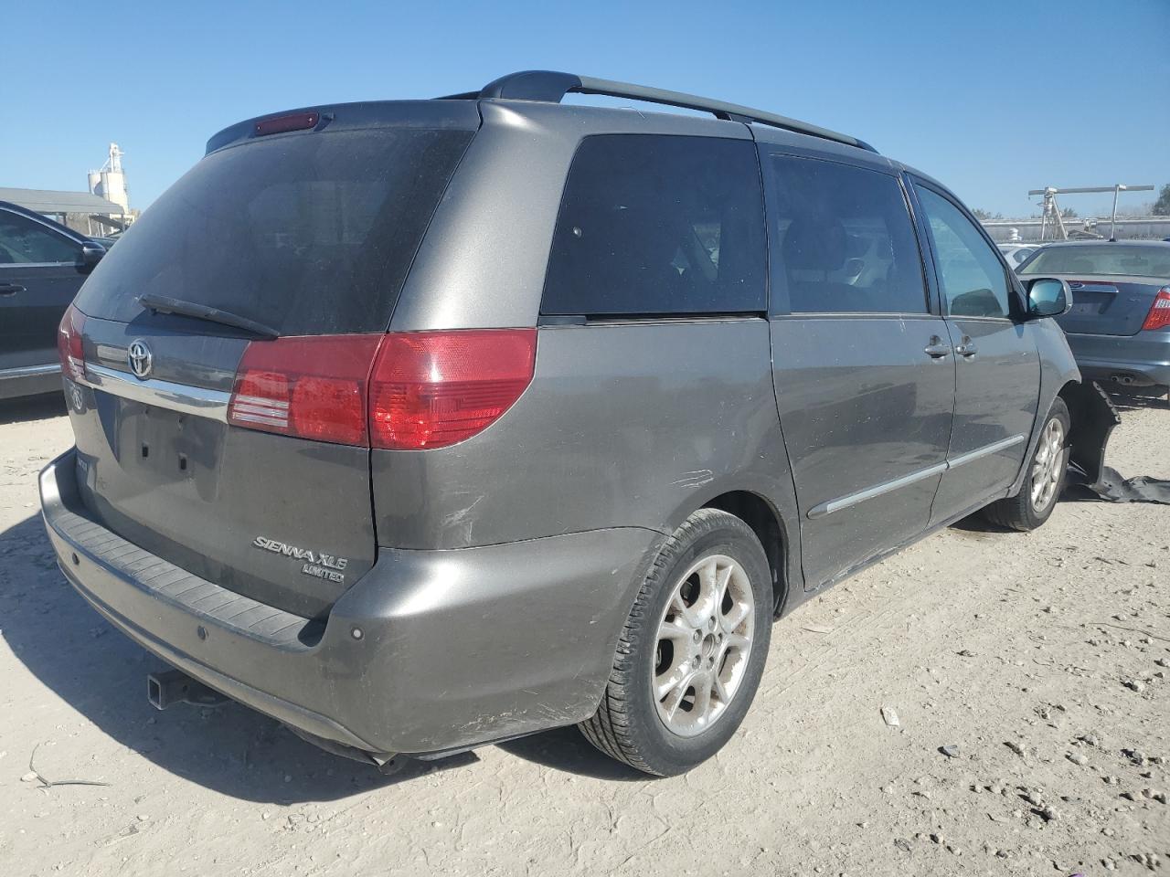 2005 TOYOTA SIENNA