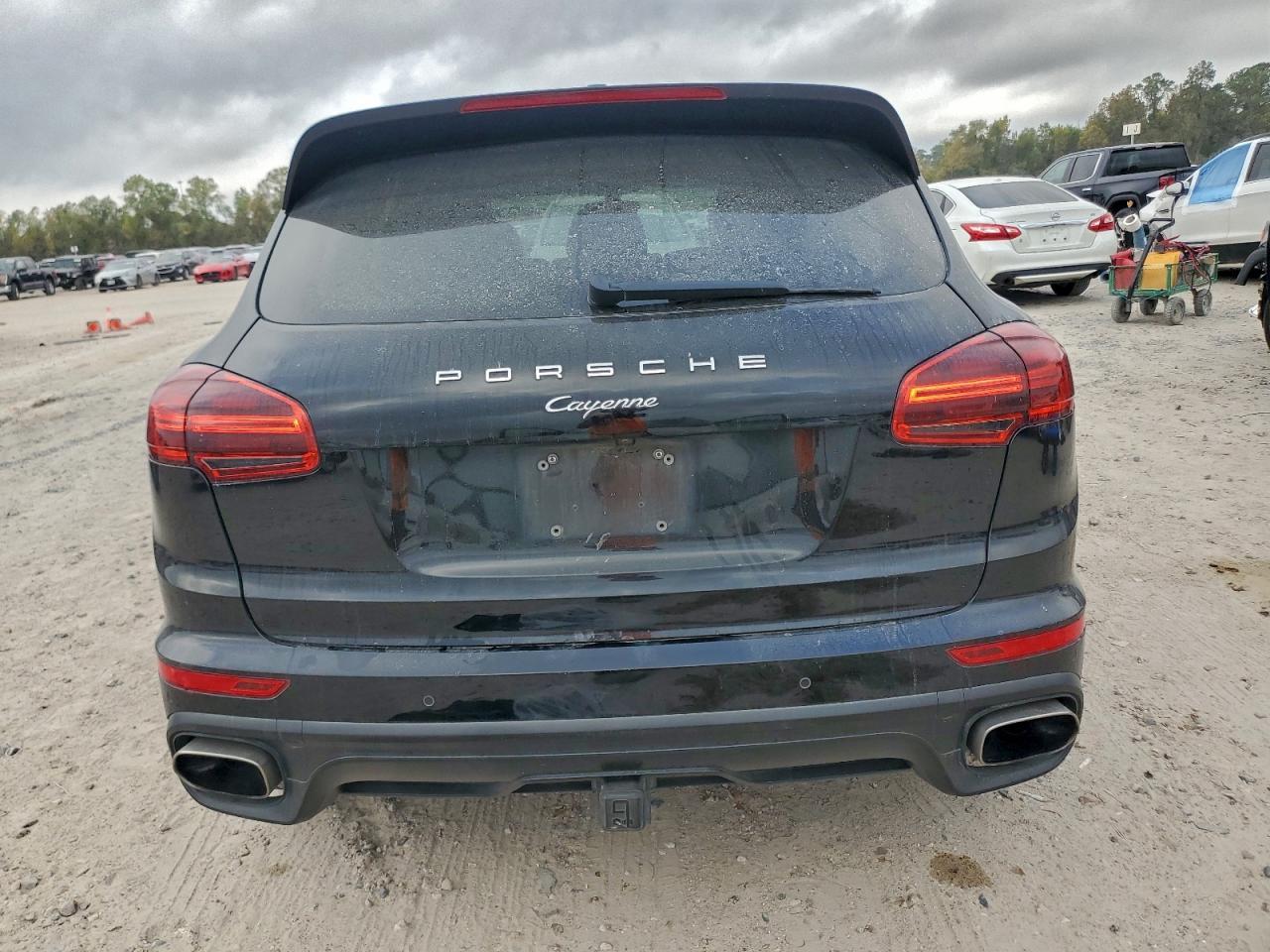 2018 PORSCHE CAYENNE