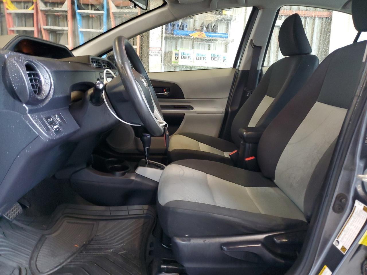 2013 TOYOTA Prius c
