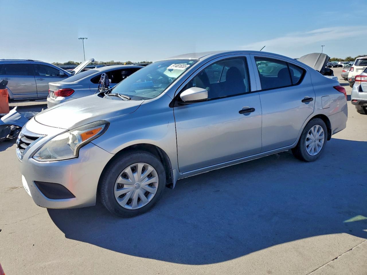 2017 NISSAN VERSA
