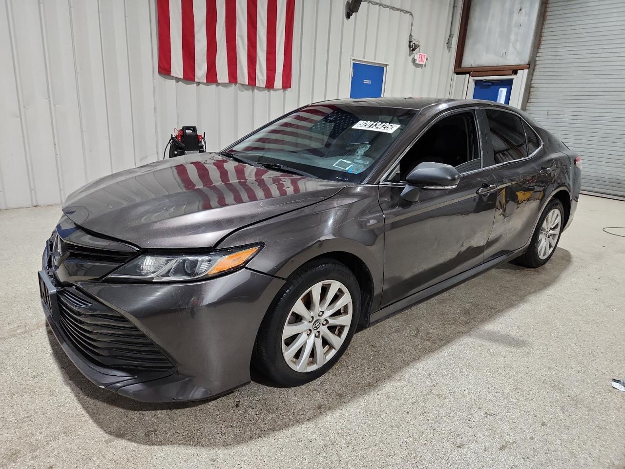 2018 TOYOTA CAMRY