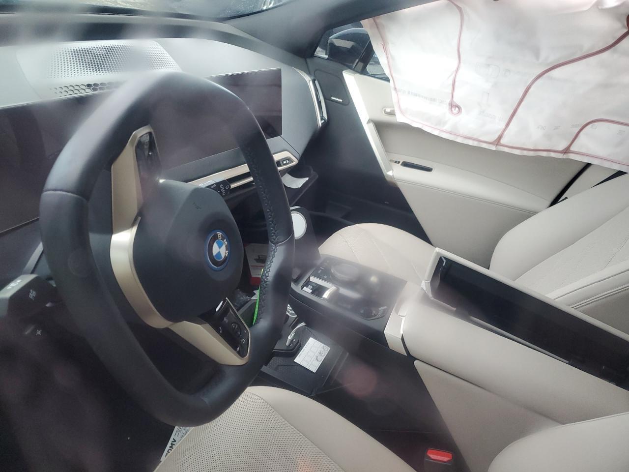 2024 BMW iX