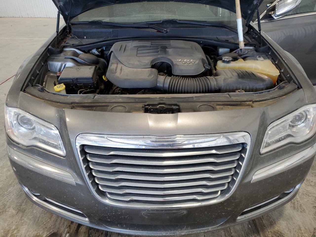 2011 CHRYSLER 300