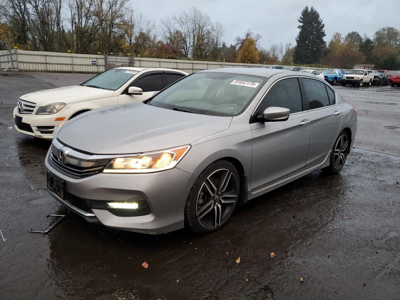 2017 HONDA ACCORD
