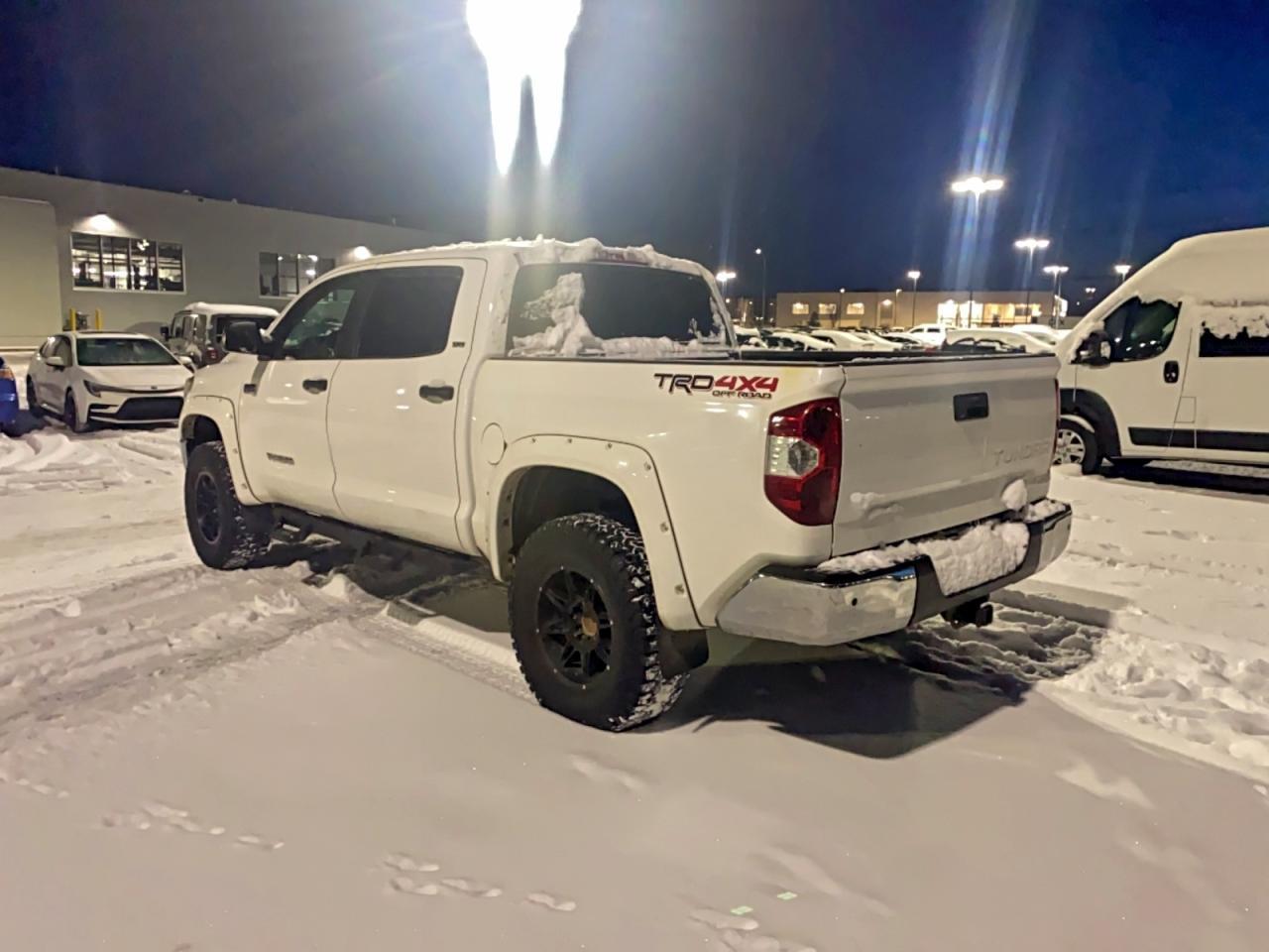 2016 TOYOTA TUNDRA