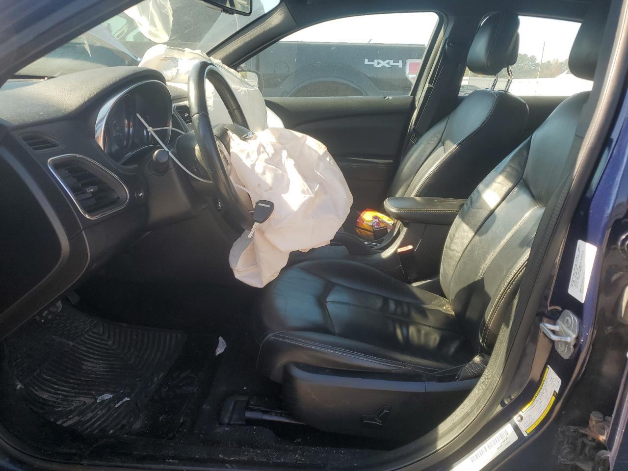 2014 CHRYSLER 200