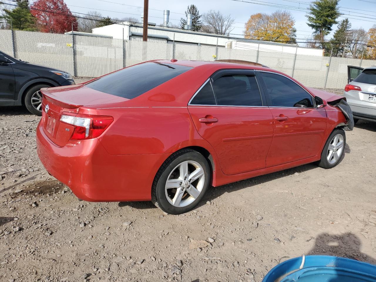 2012 TOYOTA CAMRY