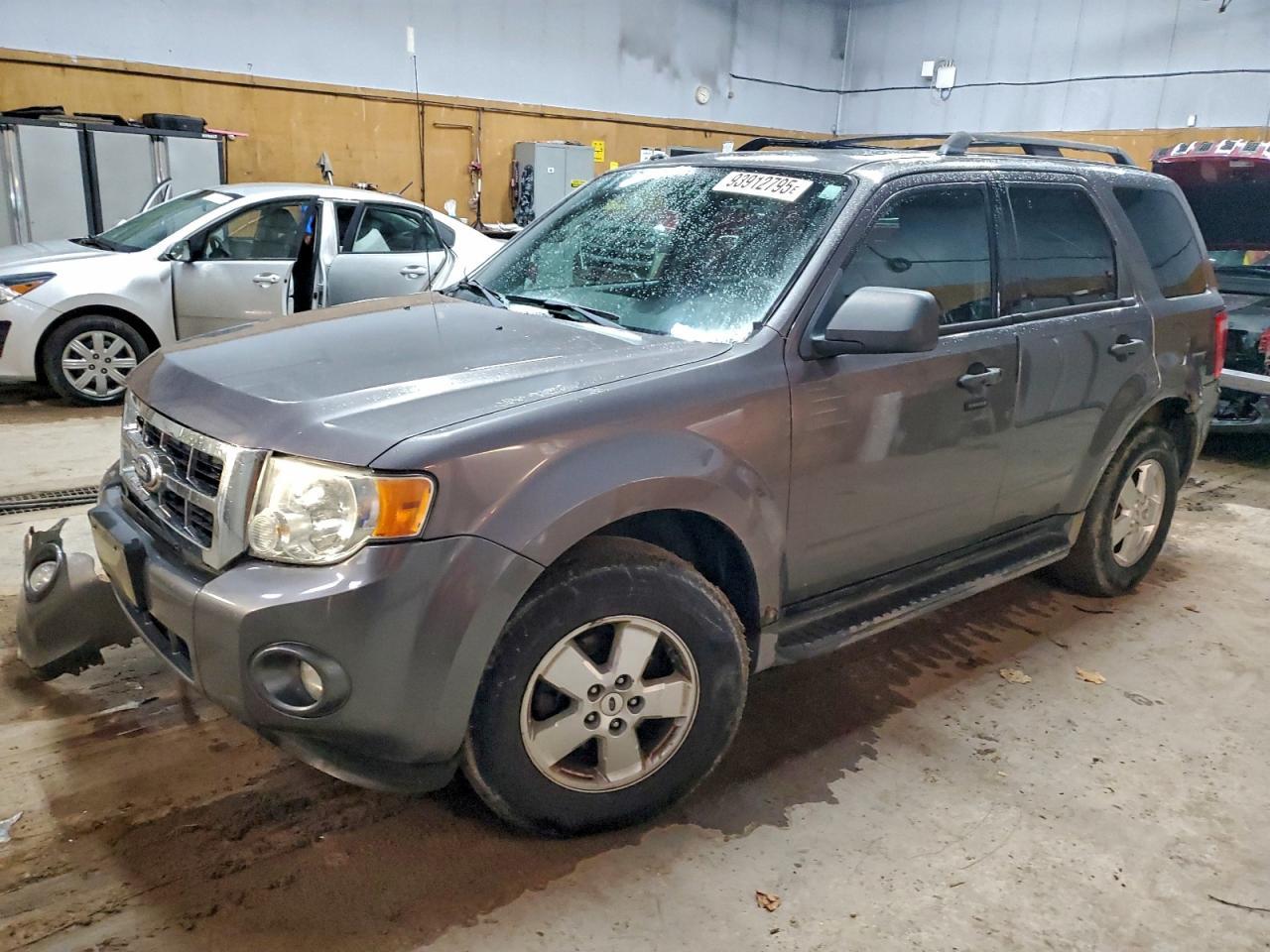 2010 FORD ESCAPE