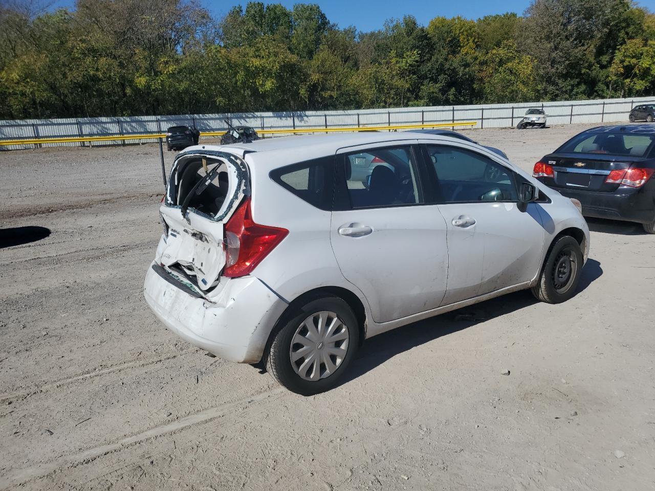 2015 NISSAN Versa Note