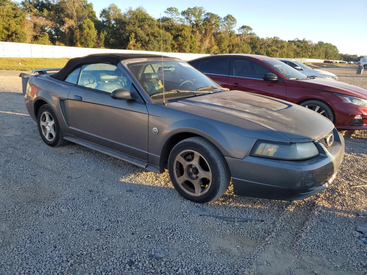 2004 FORD MUSTANG