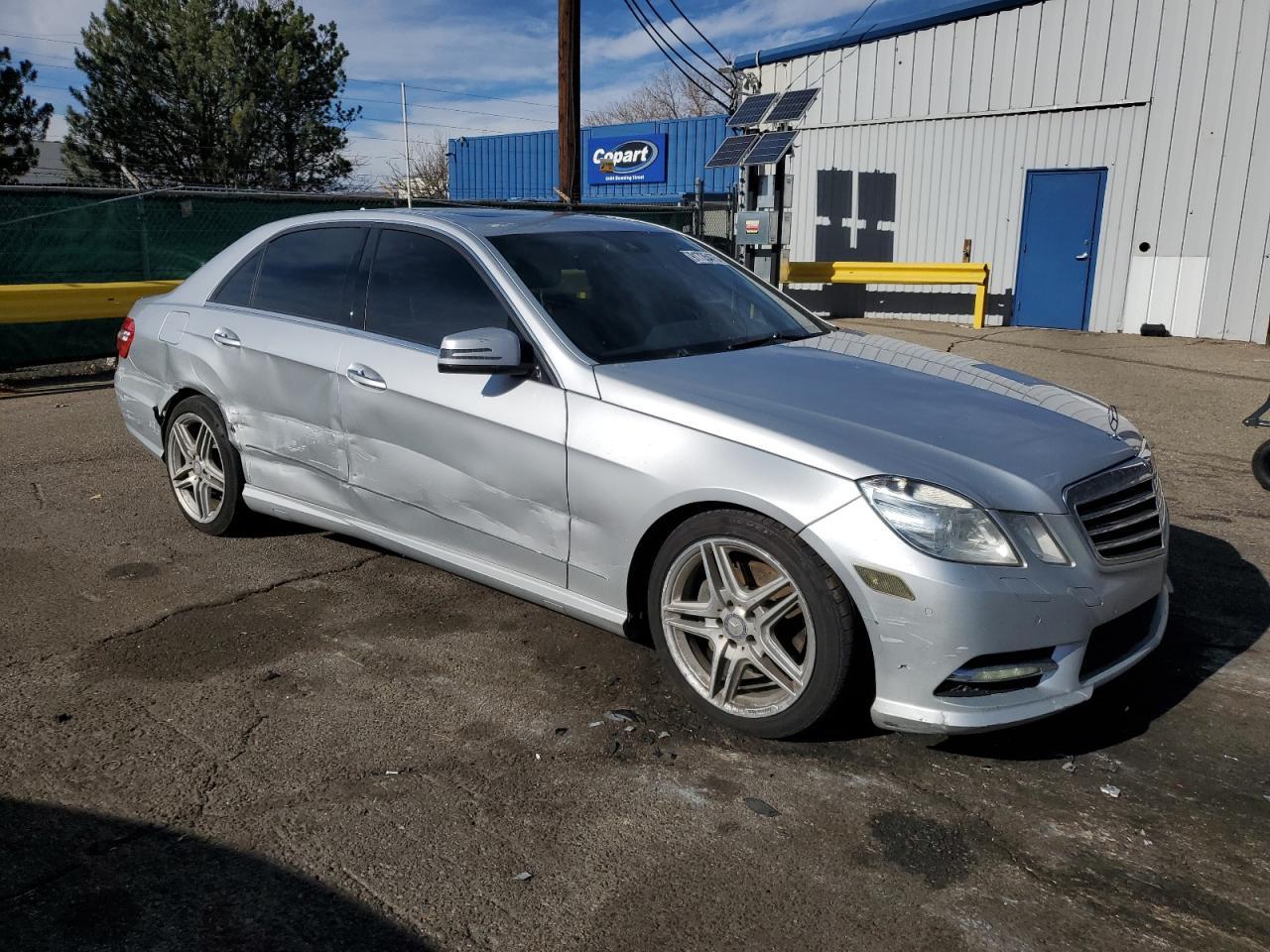 2013 MERCEDES-BENZ E-Class