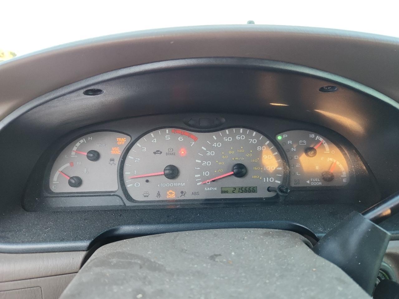 2003 TOYOTA Sequoia