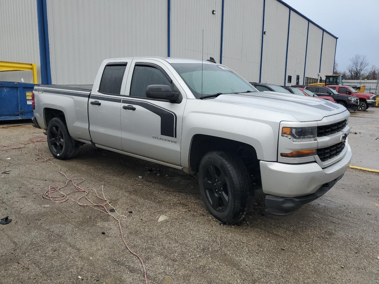 2017 CHEVROLET Silverado