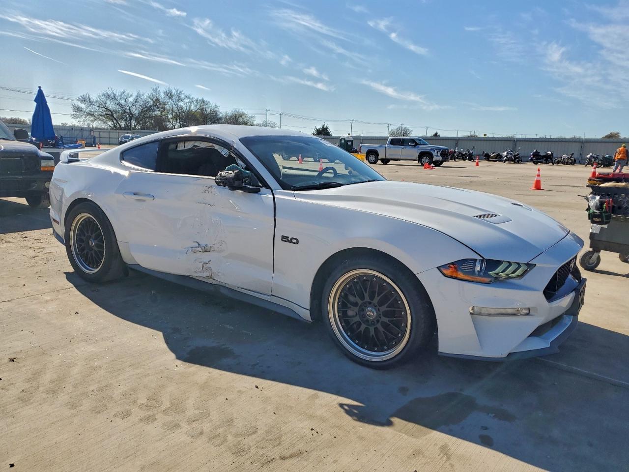 2019 FORD MUSTANG