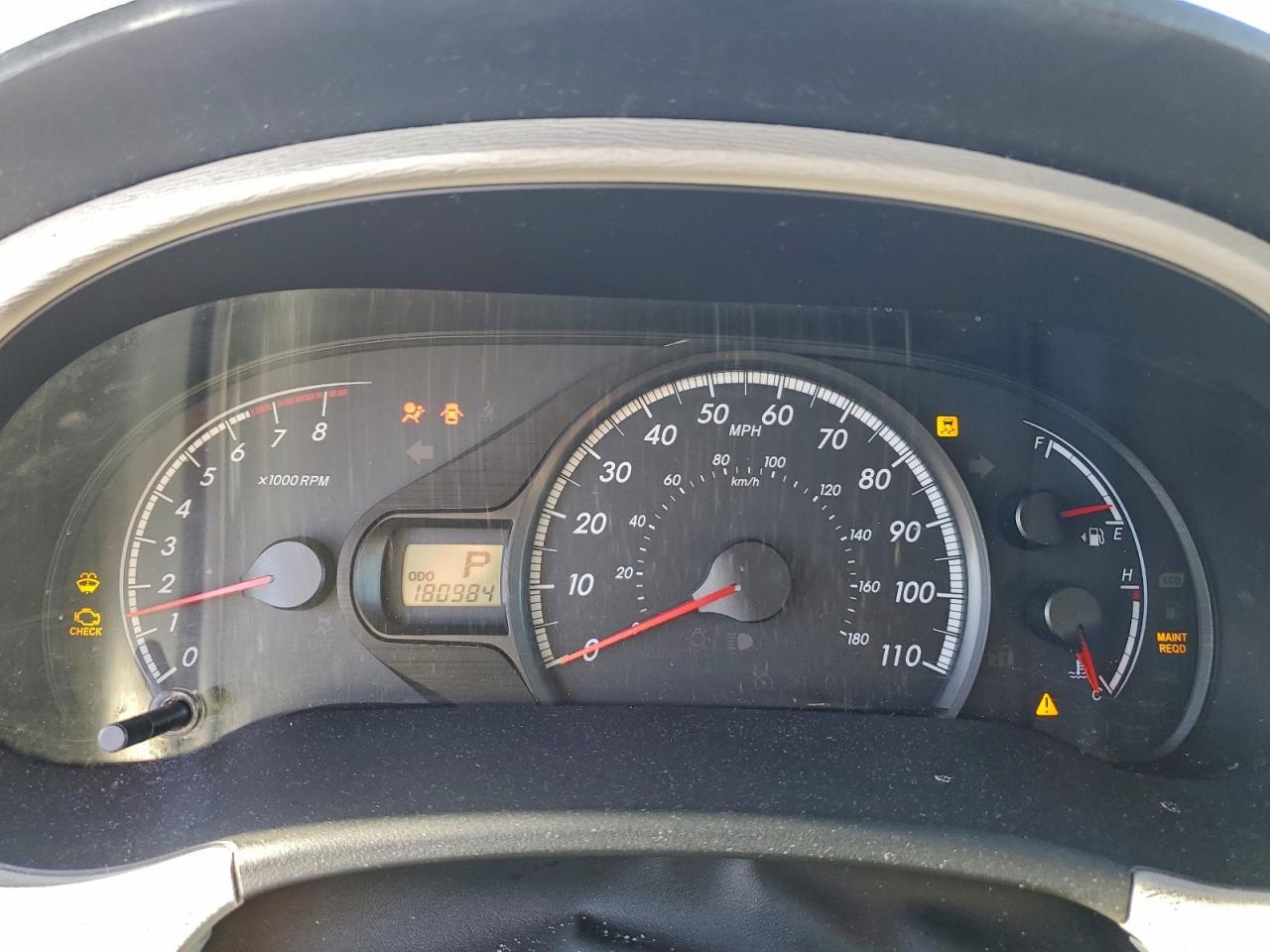 2011 TOYOTA SIENNA