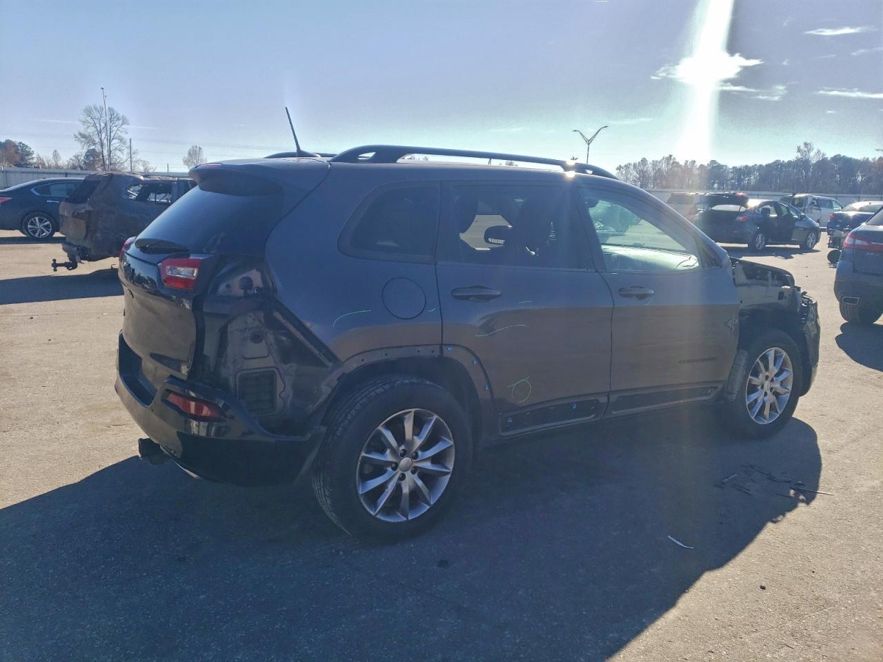 2018 JEEP CHEROKEE