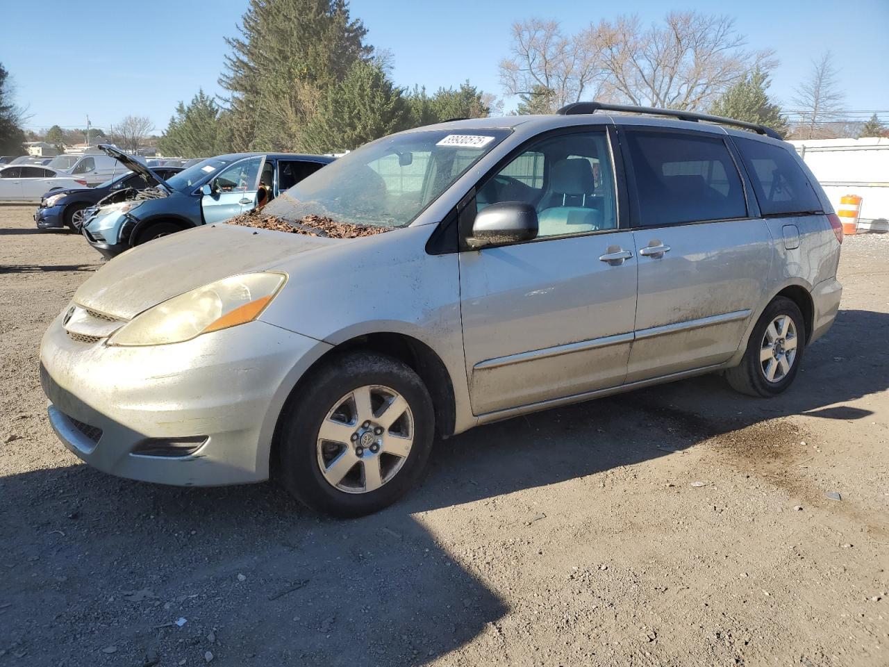 2006 TOYOTA SIENNA