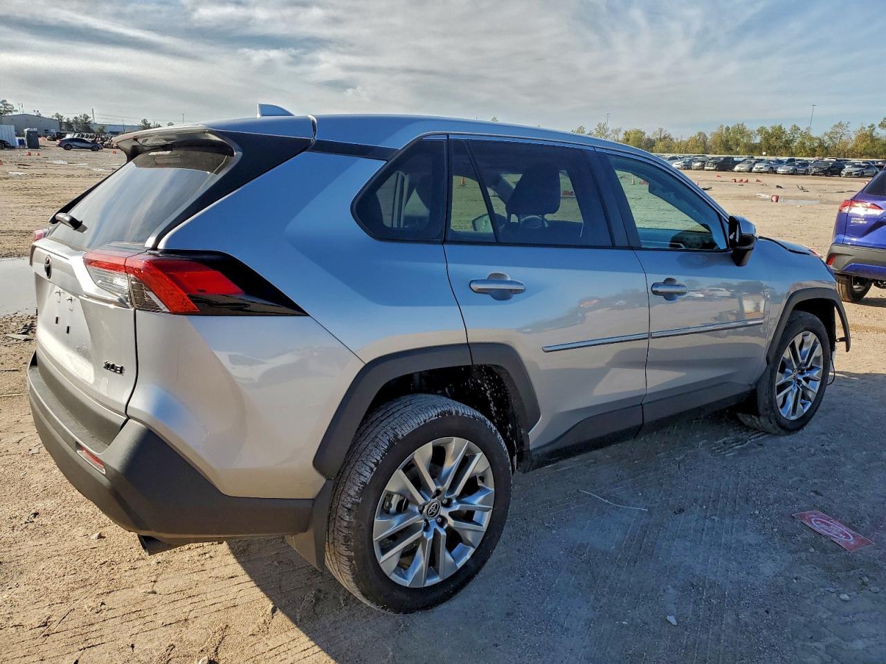 2025 TOYOTA RAV4