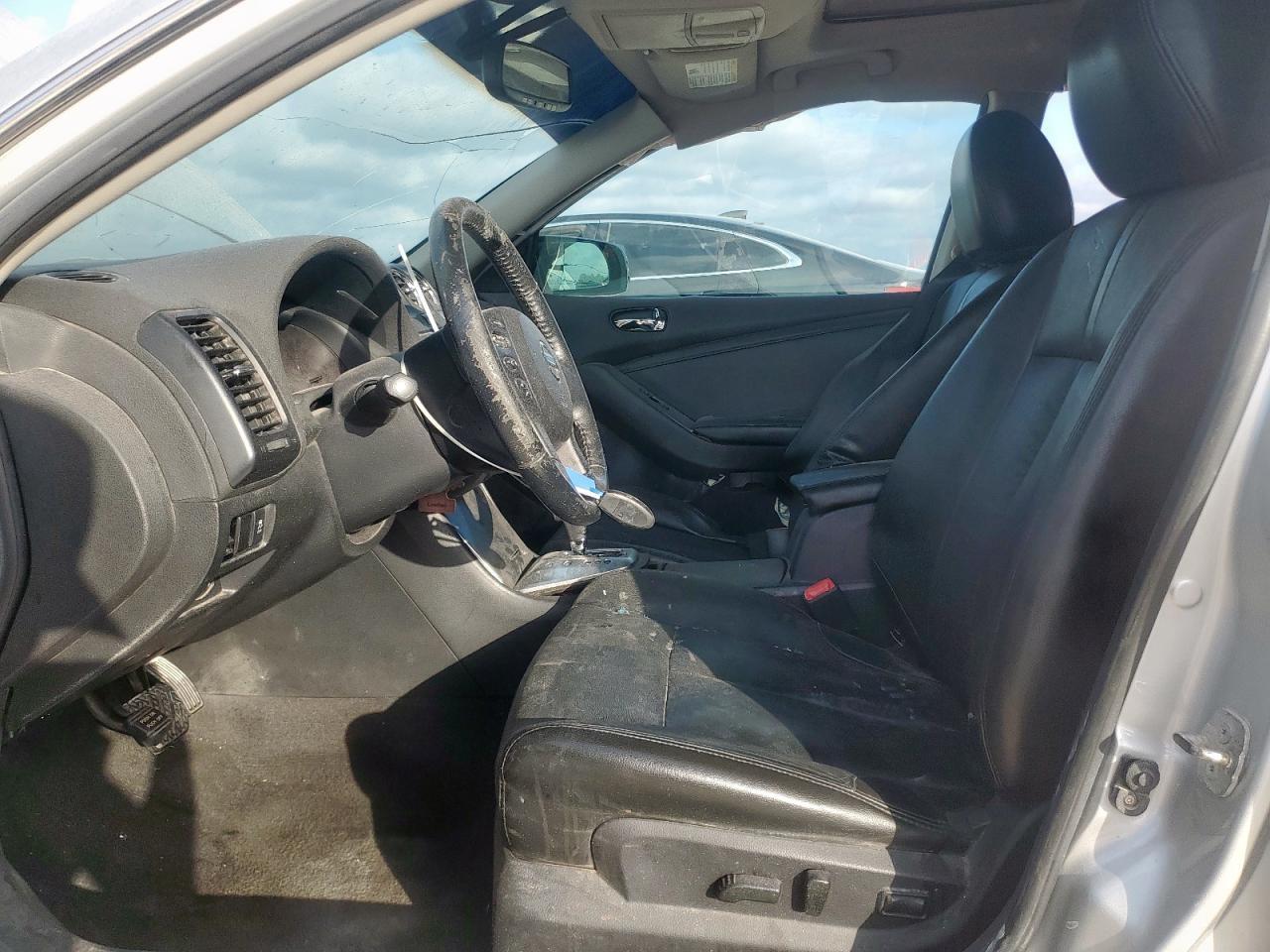 2012 NISSAN ALTIMA