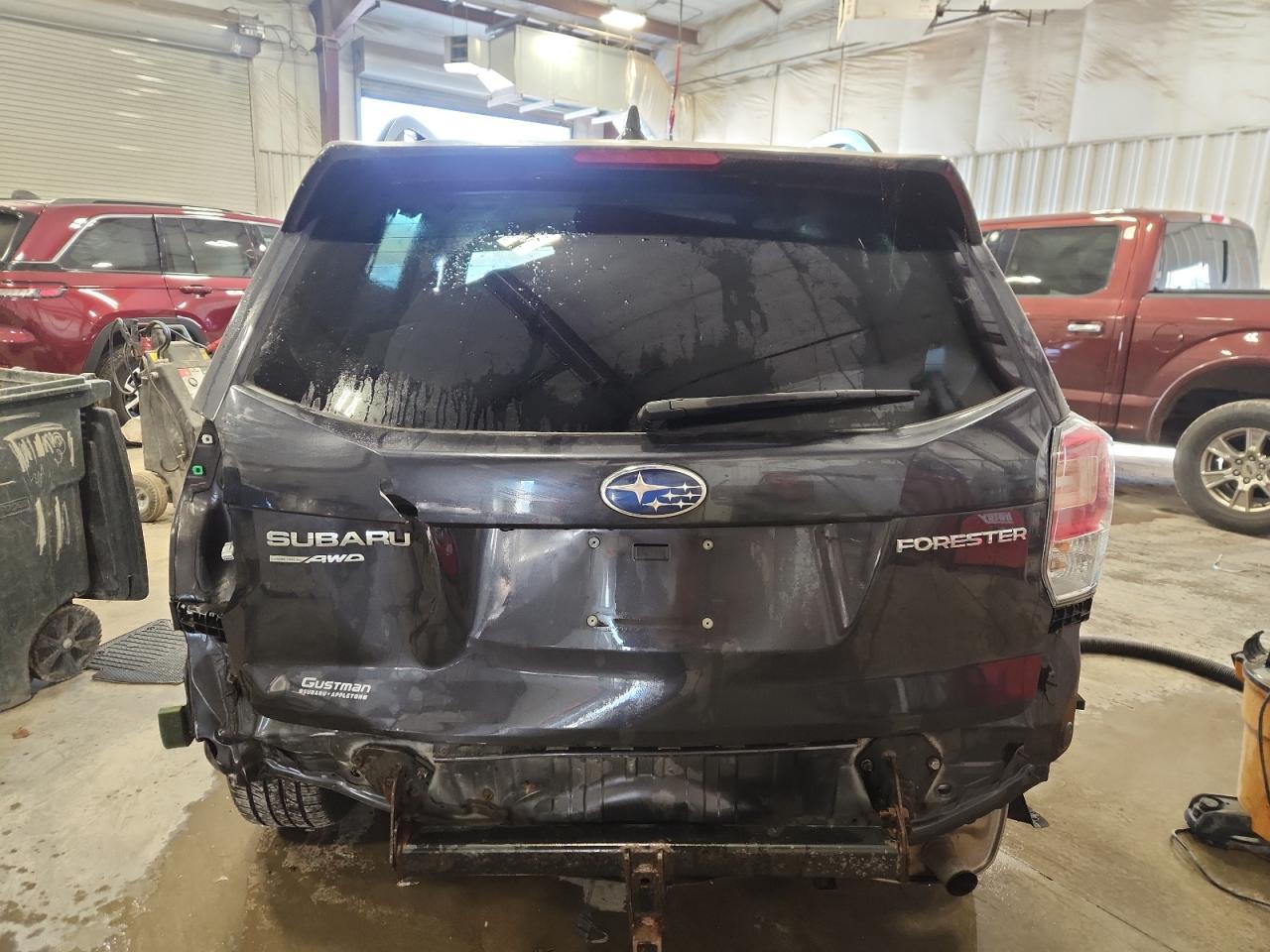 2018 SUBARU FORESTER