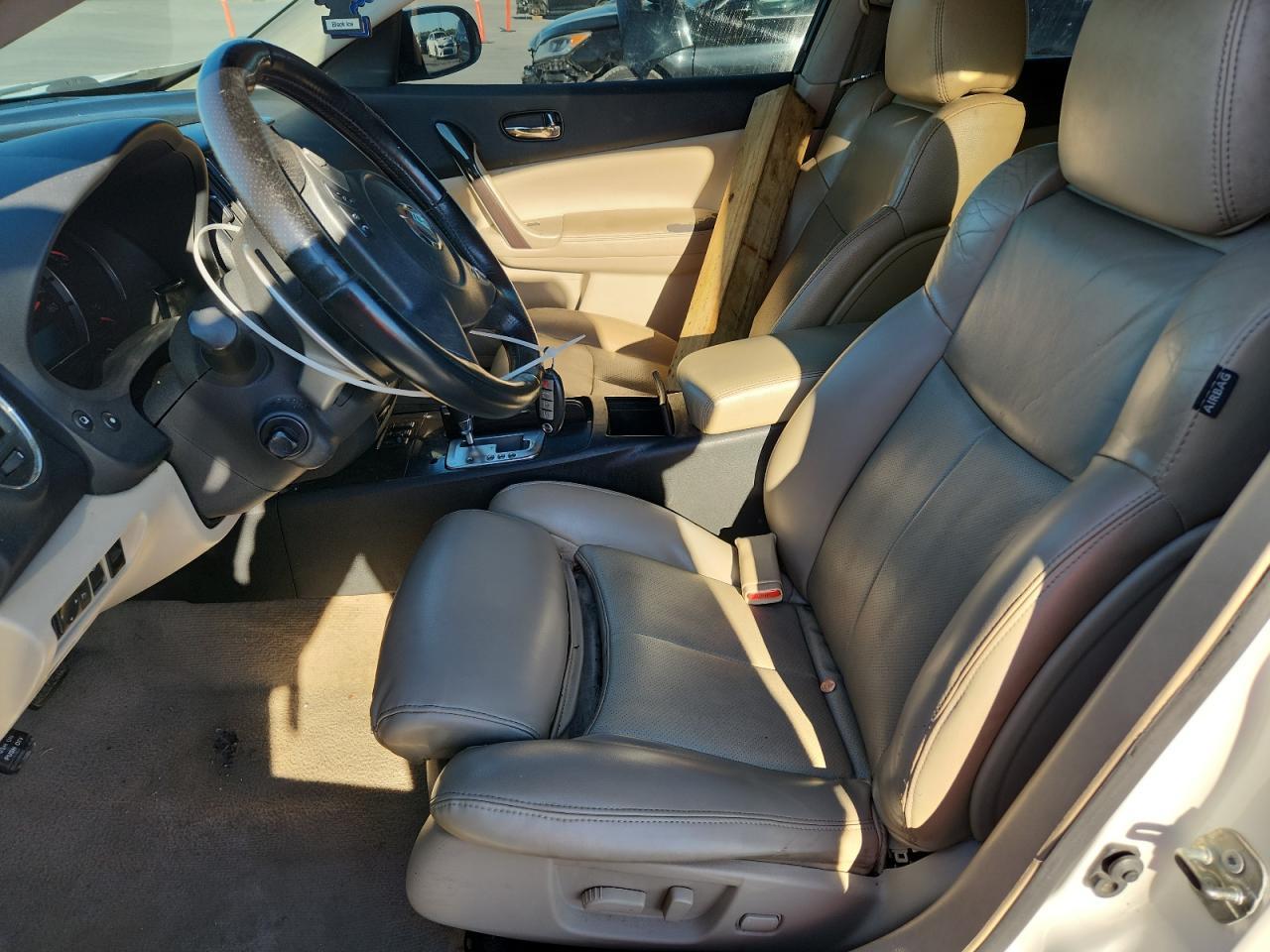 2012 NISSAN Maxima