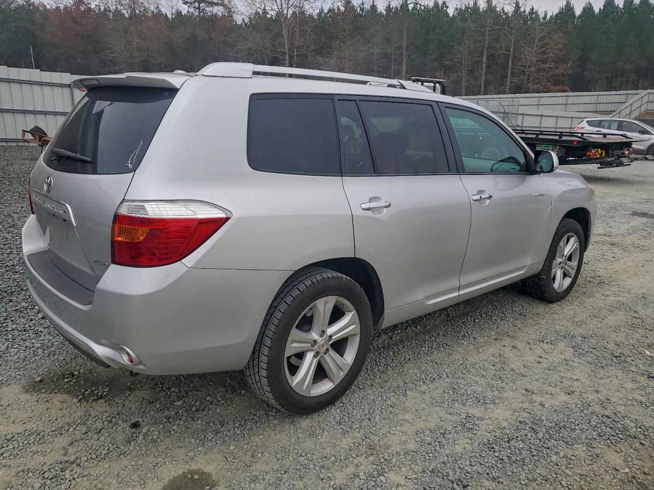 2010 TOYOTA HIGHLANDER
