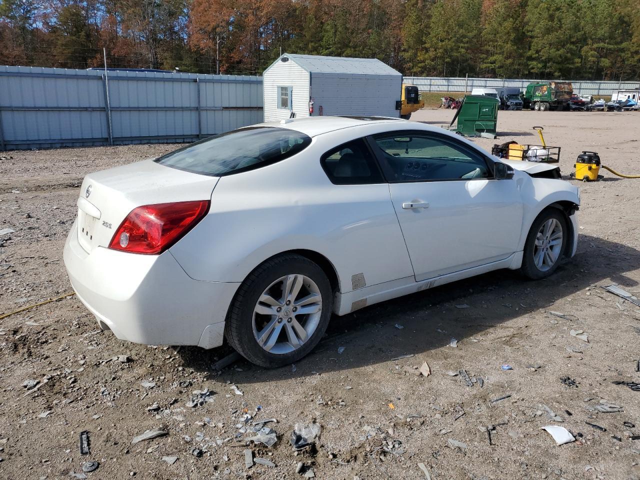 2011 NISSAN ALTIMA