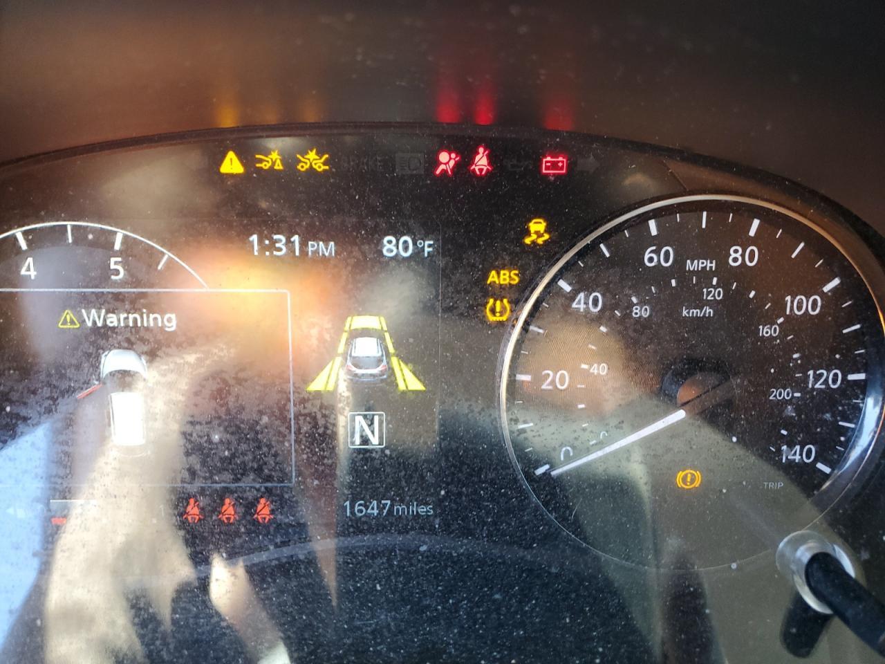 2024 NISSAN KICKS