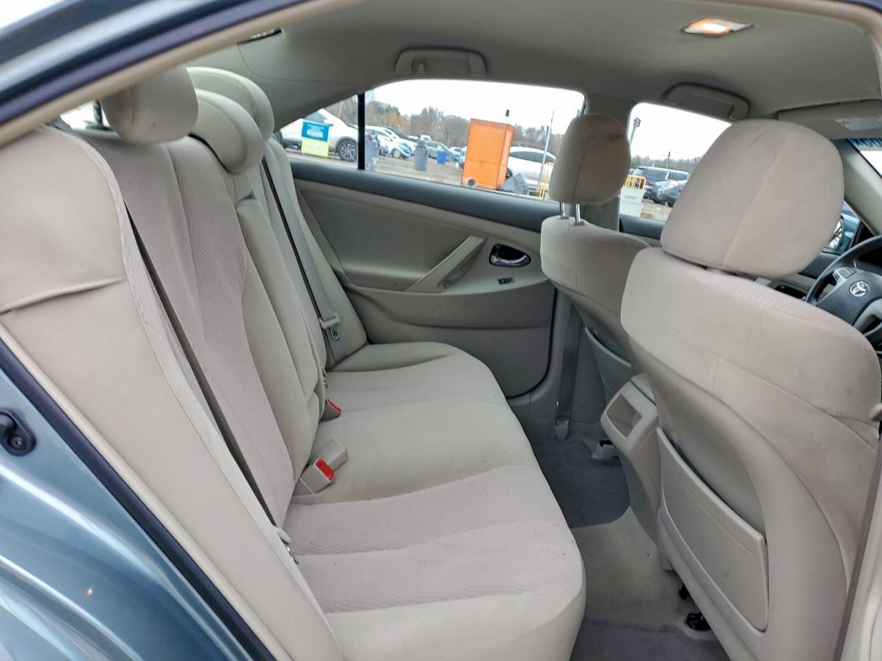 2011 TOYOTA CAMRY