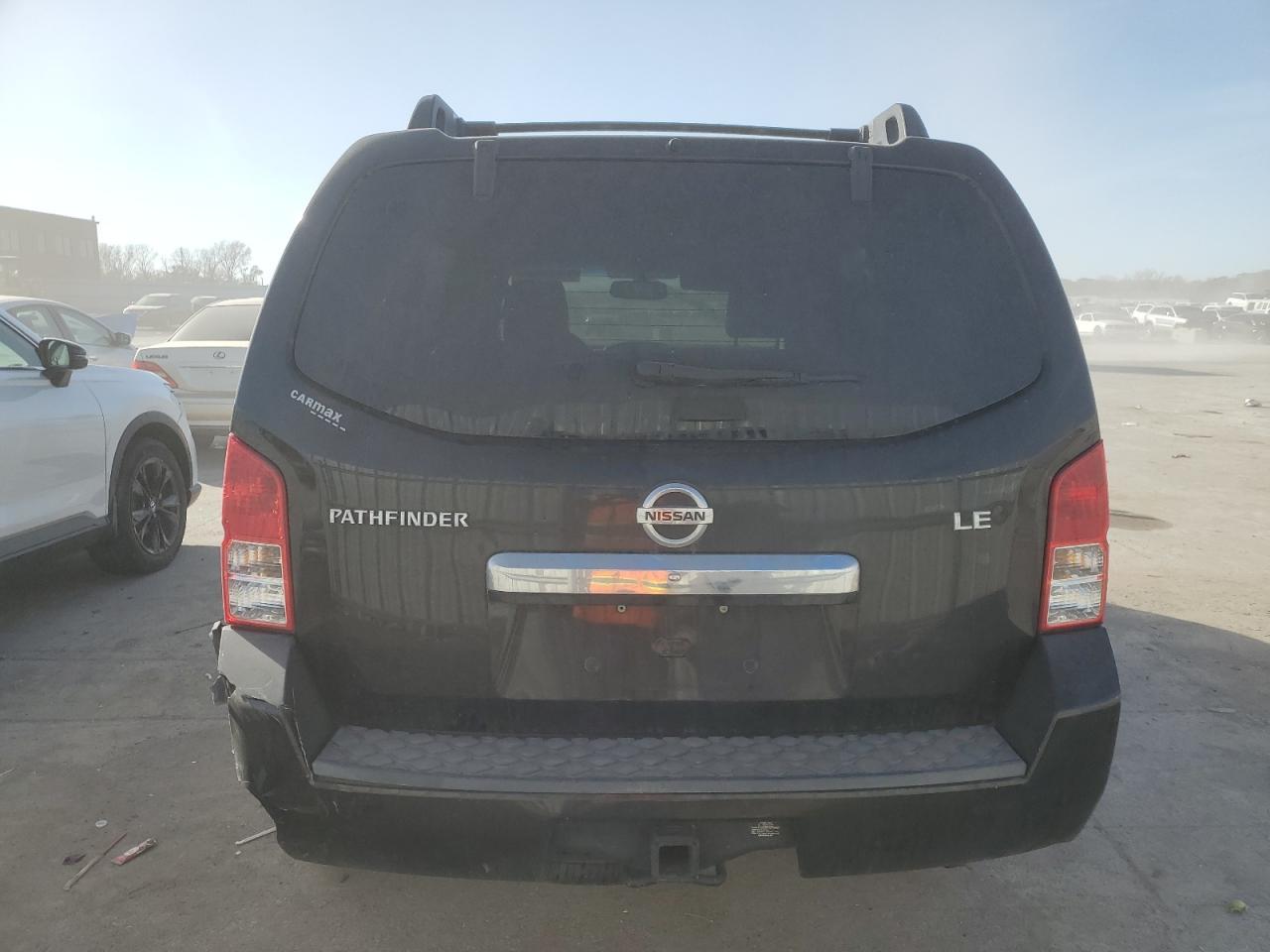 2011 NISSAN PATHFINDER
