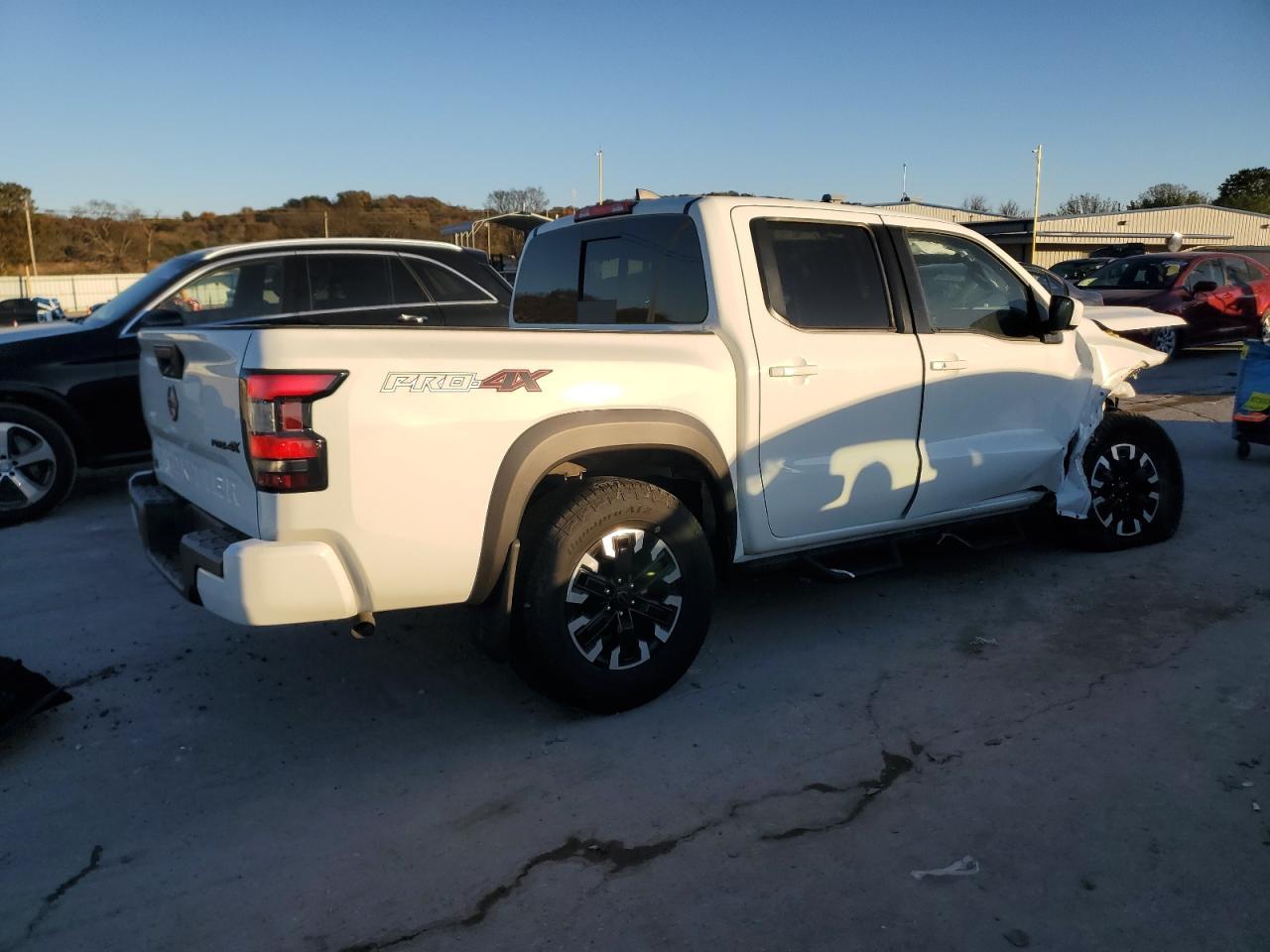 2024 NISSAN Frontier