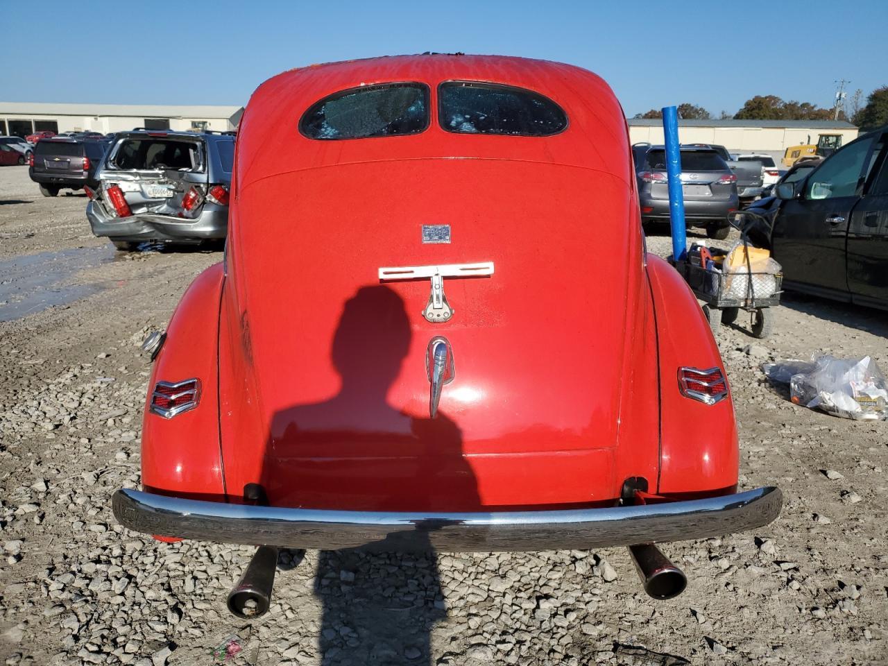 1940 FORD Deluxe