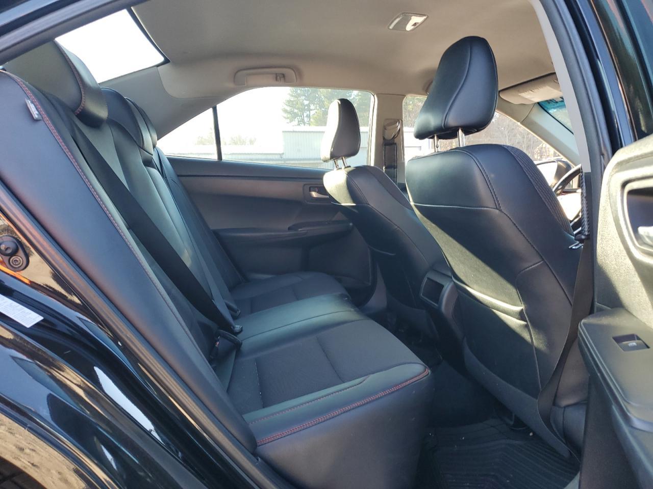2016 TOYOTA CAMRY
