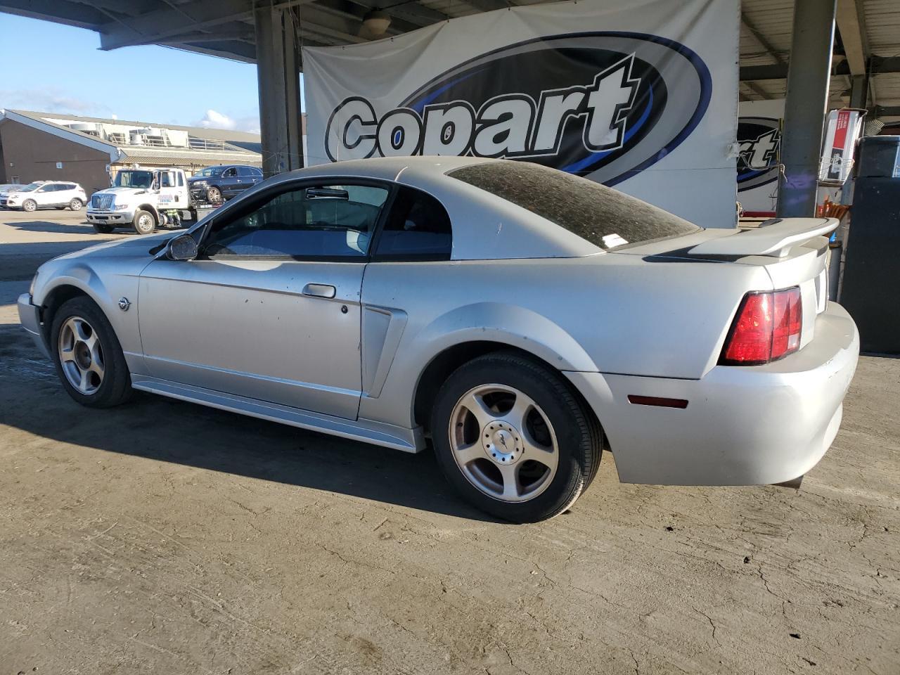 2004 FORD MUSTANG
