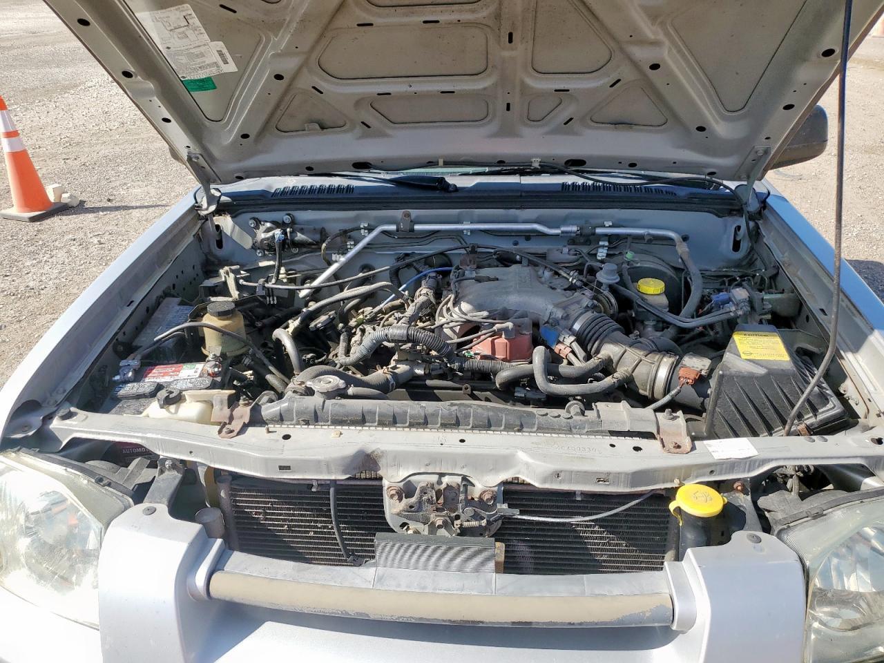 2004 NISSAN Frontier