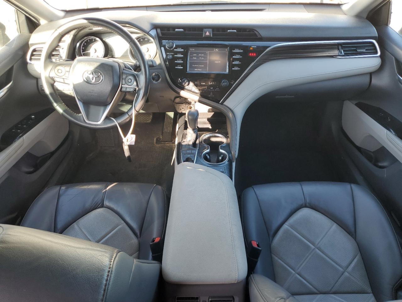 2018 TOYOTA CAMRY